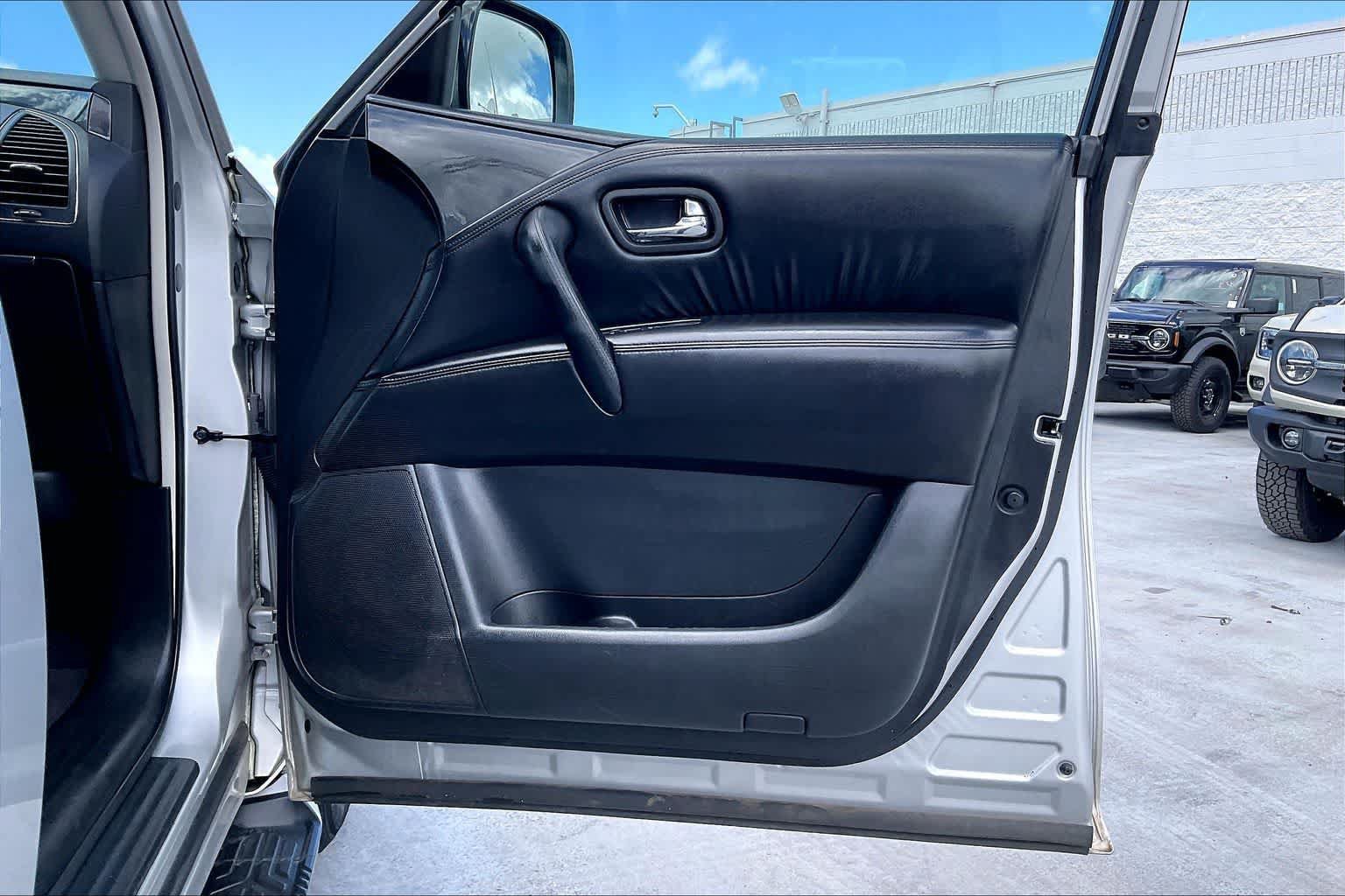 Used 2022 Nissan Armada SV RWD image 28