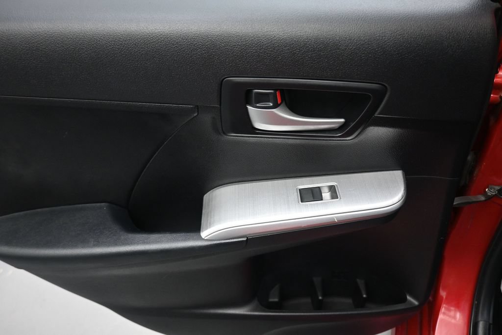 Used 2012 Toyota Camry SE FWD image 28