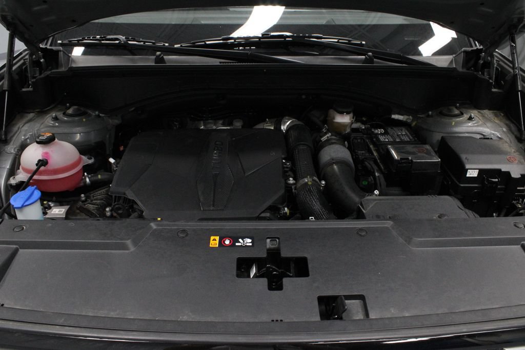 Used 2025 Hyundai Santa Fe SE AWD/4WD image 16