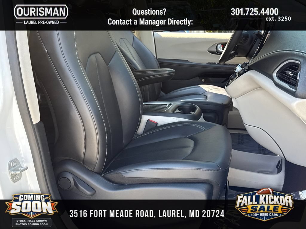 Used 2024 Chrysler Pacifica Limited FWD image 22