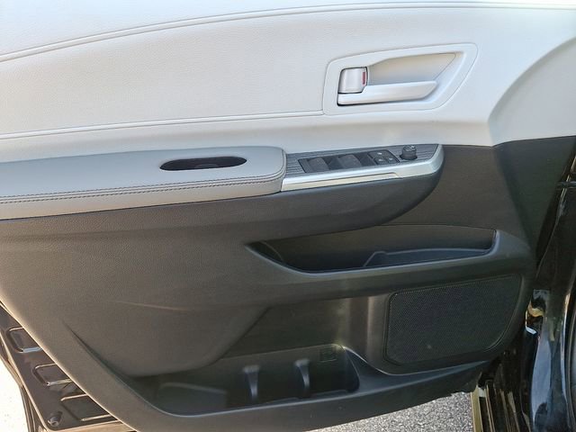Used 2025 Toyota Sienna LE image 14