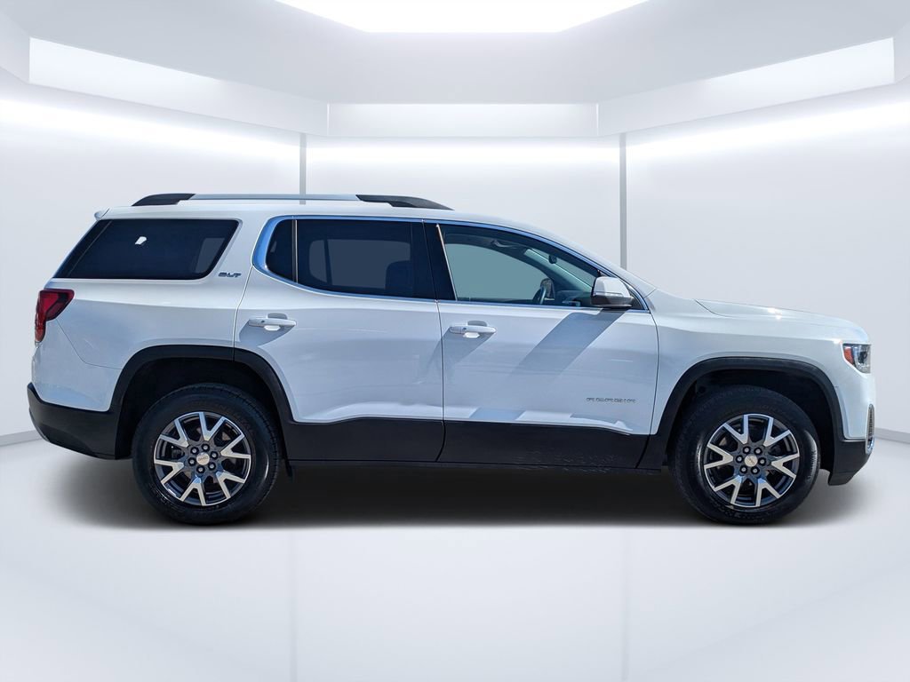 Used 2023 GMC Acadia SLT FWD image 3