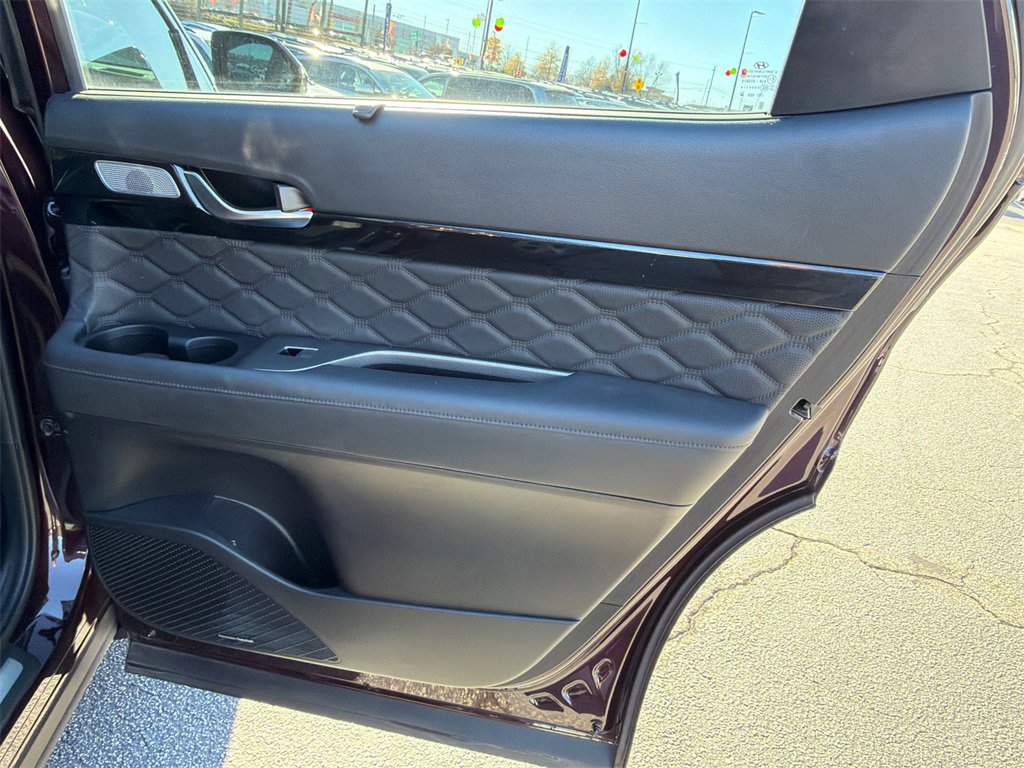 Used 2022 Hyundai Palisade Calligraphy image 16