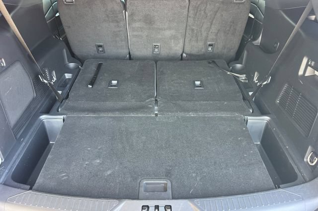 Used 2025 Ford Explorer ST-Line RWD image 18
