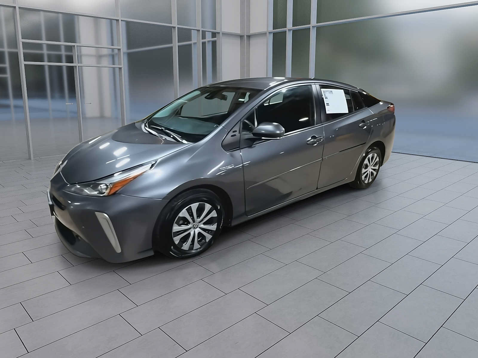Used 2022 Toyota Prius LE AWD/4WD image 4