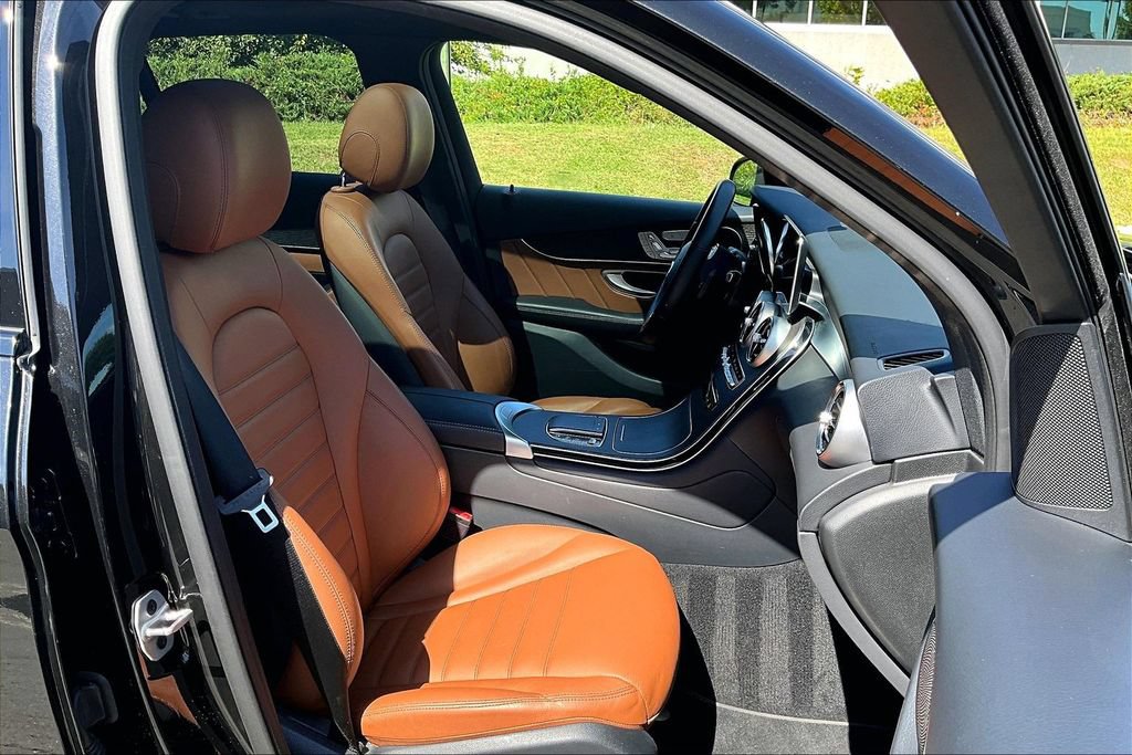 Certified 2022 Mercedes-Benz GLC 300 4MATIC image 7
