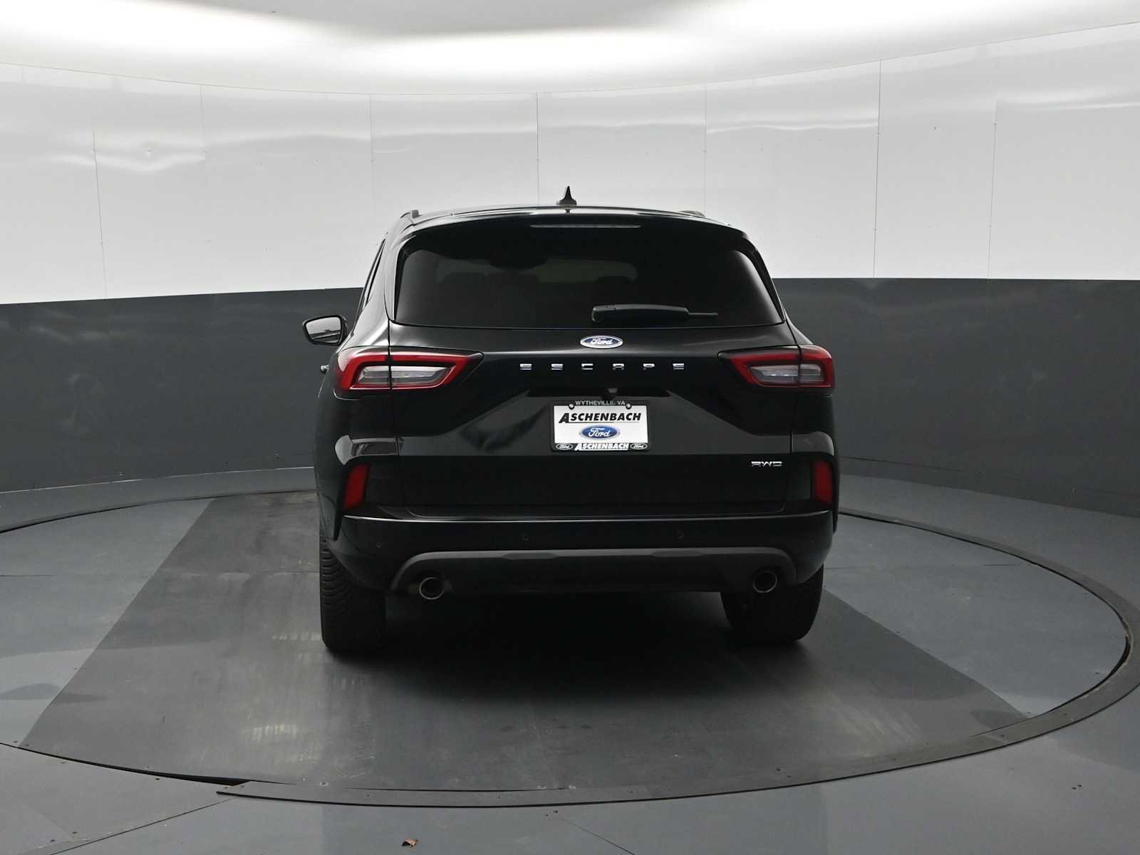Used 2023 Ford Escape ST-Line Elite w/ Premium Technology Package AWD/4WD image 8