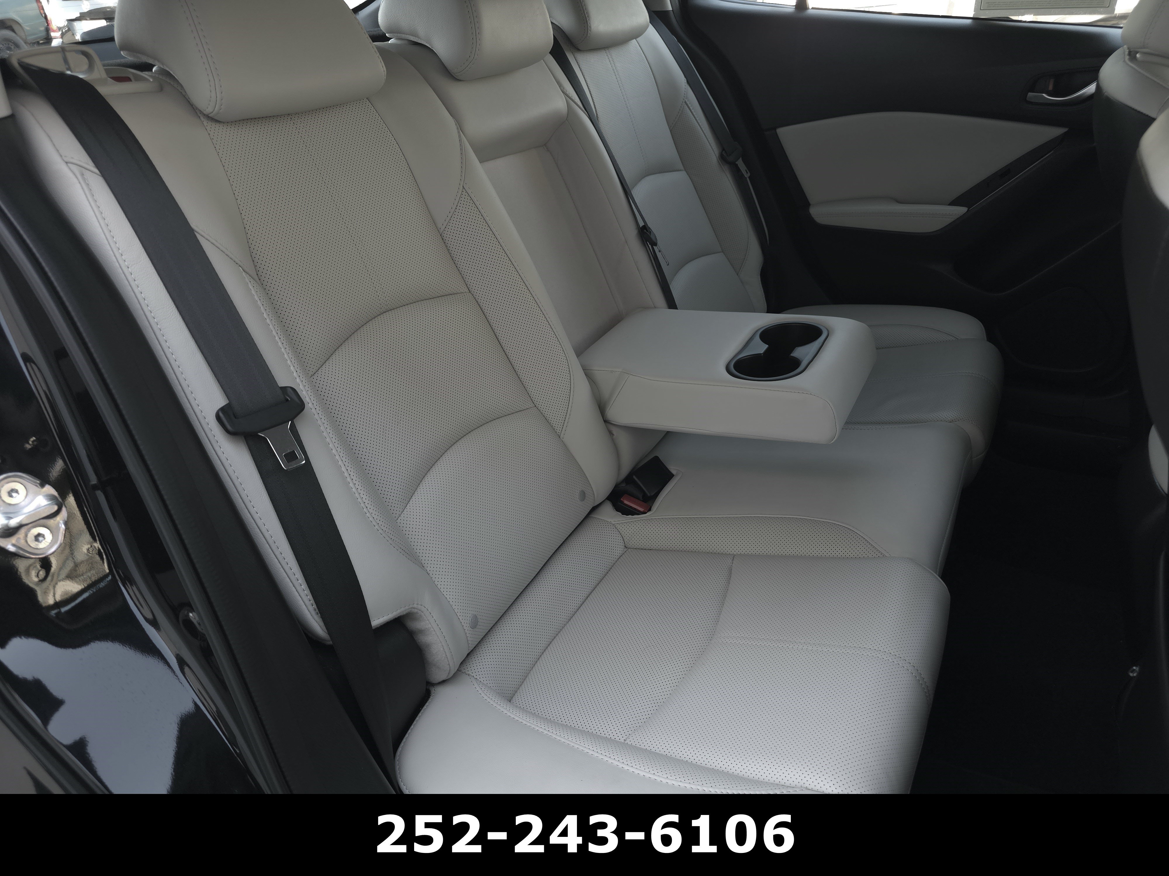 Used 2017 MAZDA MAZDA3 Grand Touring w/ Premium Equipment Package FWD image 37