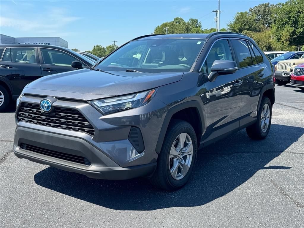 Used 2024 Toyota RAV4 XLE w/ Convenience Package AWD/4WD image 7