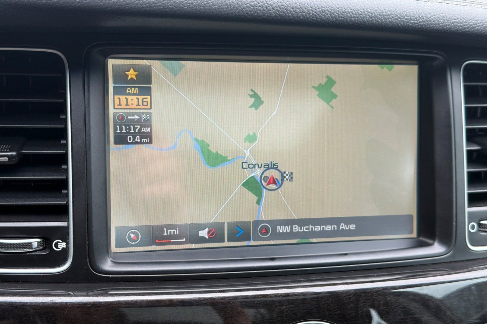 Used 2015 Kia Cadenza Premium w/ Luxury Package FWD image 18