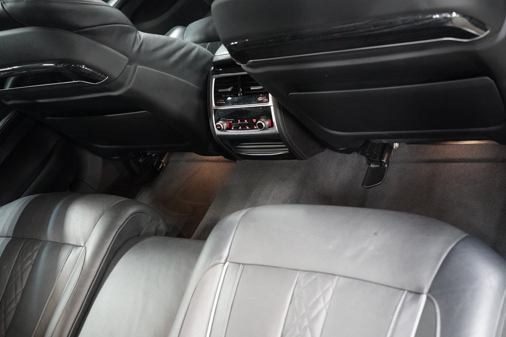 Used 2022 BMW 750Li xDrive AWD/4WD image 20