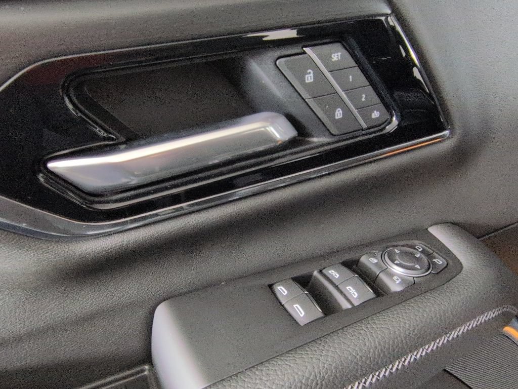 New 2026 GMC Yukon Denali AWD/4WD image 23