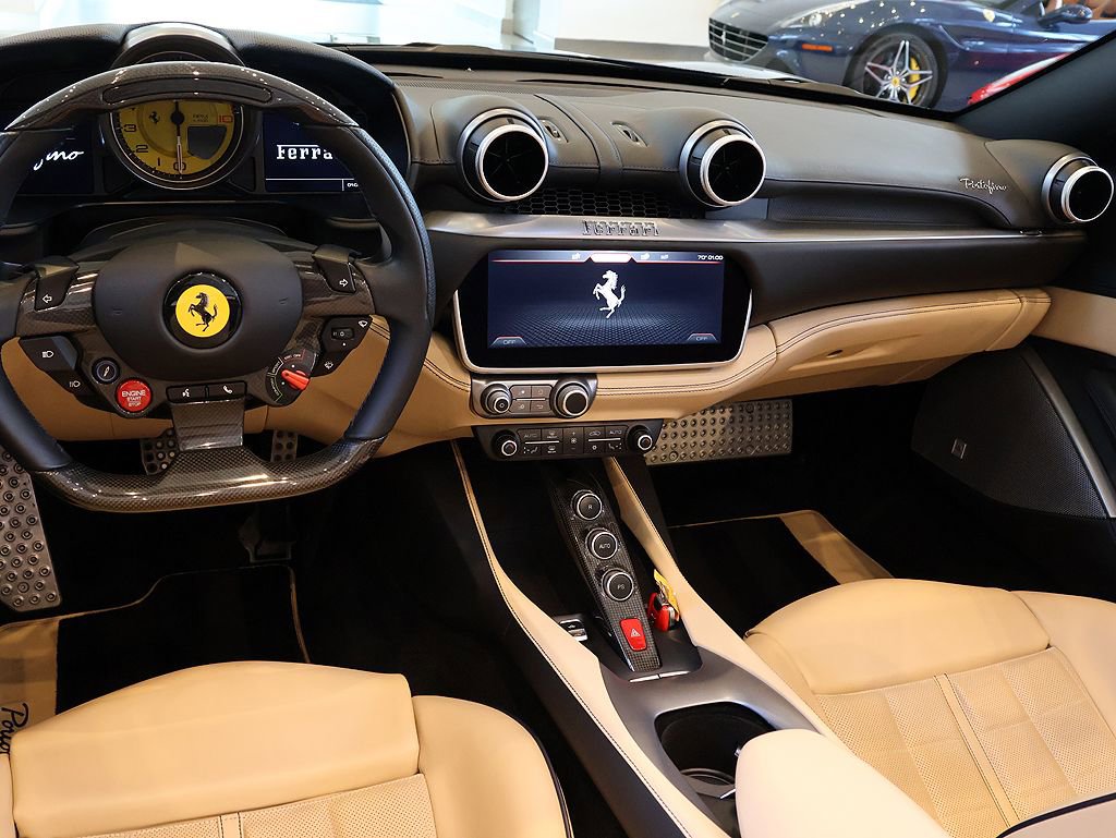 Certified 2020 Ferrari Portofino RWD image 38