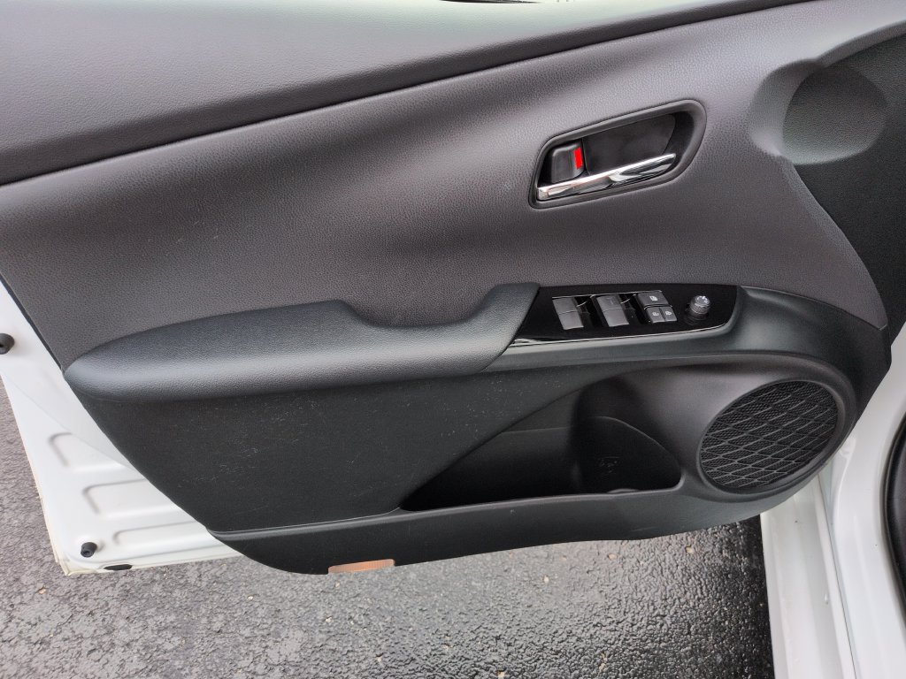 Certified 2022 Toyota Prius Prime XLE FWD image 10
