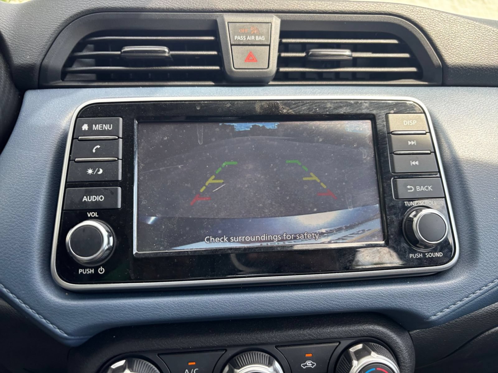 Used 2025 Nissan Versa SV FWD image 23