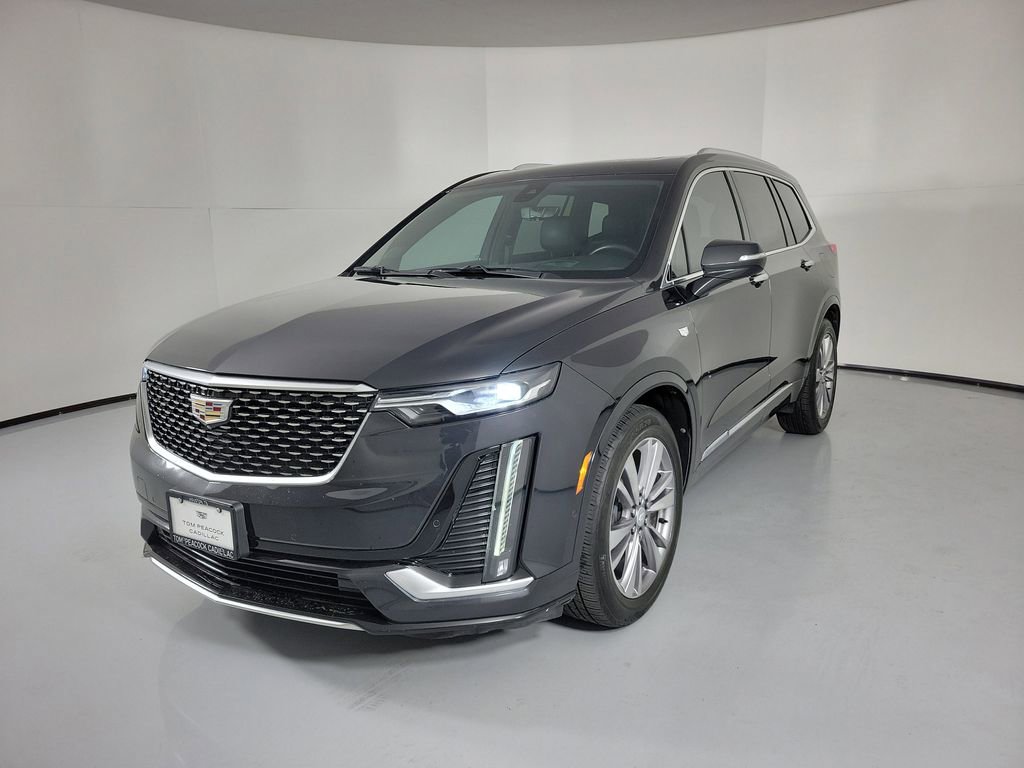 Used 2020 Cadillac XT6 Premium Luxury image 2