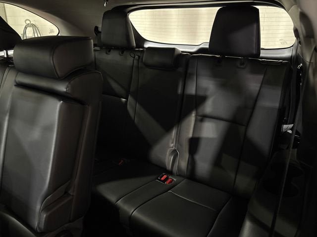 Used 2023 Toyota Highlander XLE AWD/4WD image 26