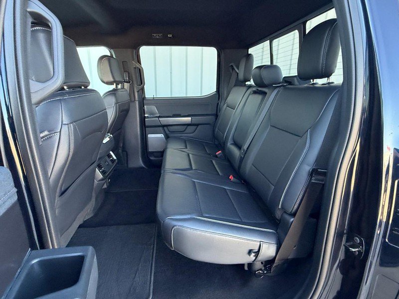 Used 2025 Ford F150 Lariat AWD/4WD image 17