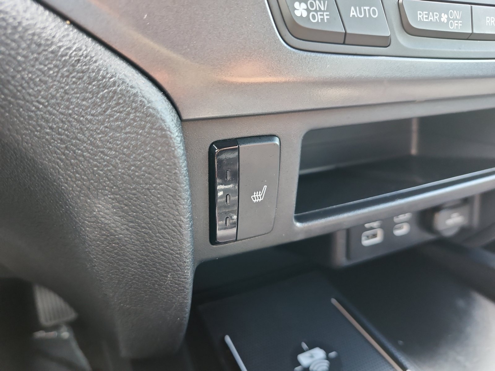 Used 2025 Honda Passport EX-L image 21