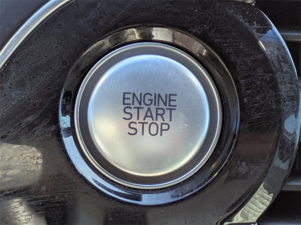 Used 2022 Genesis G70 3.3T image 34