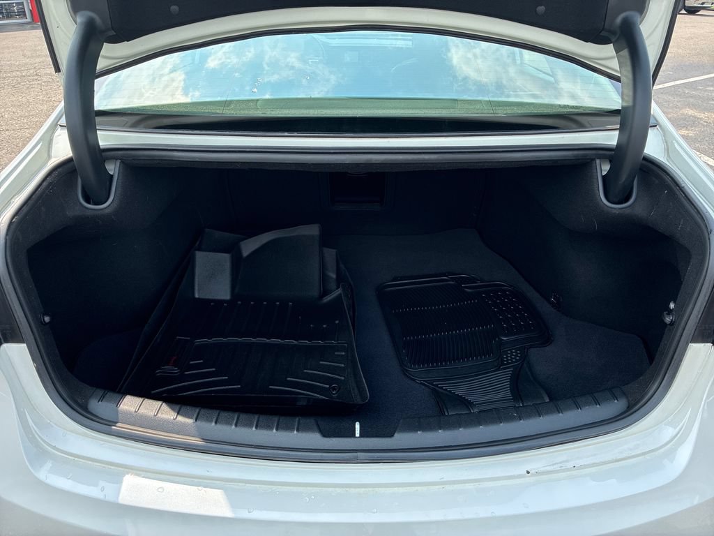Used 2019 Kia Cadenza Technology FWD image 15
