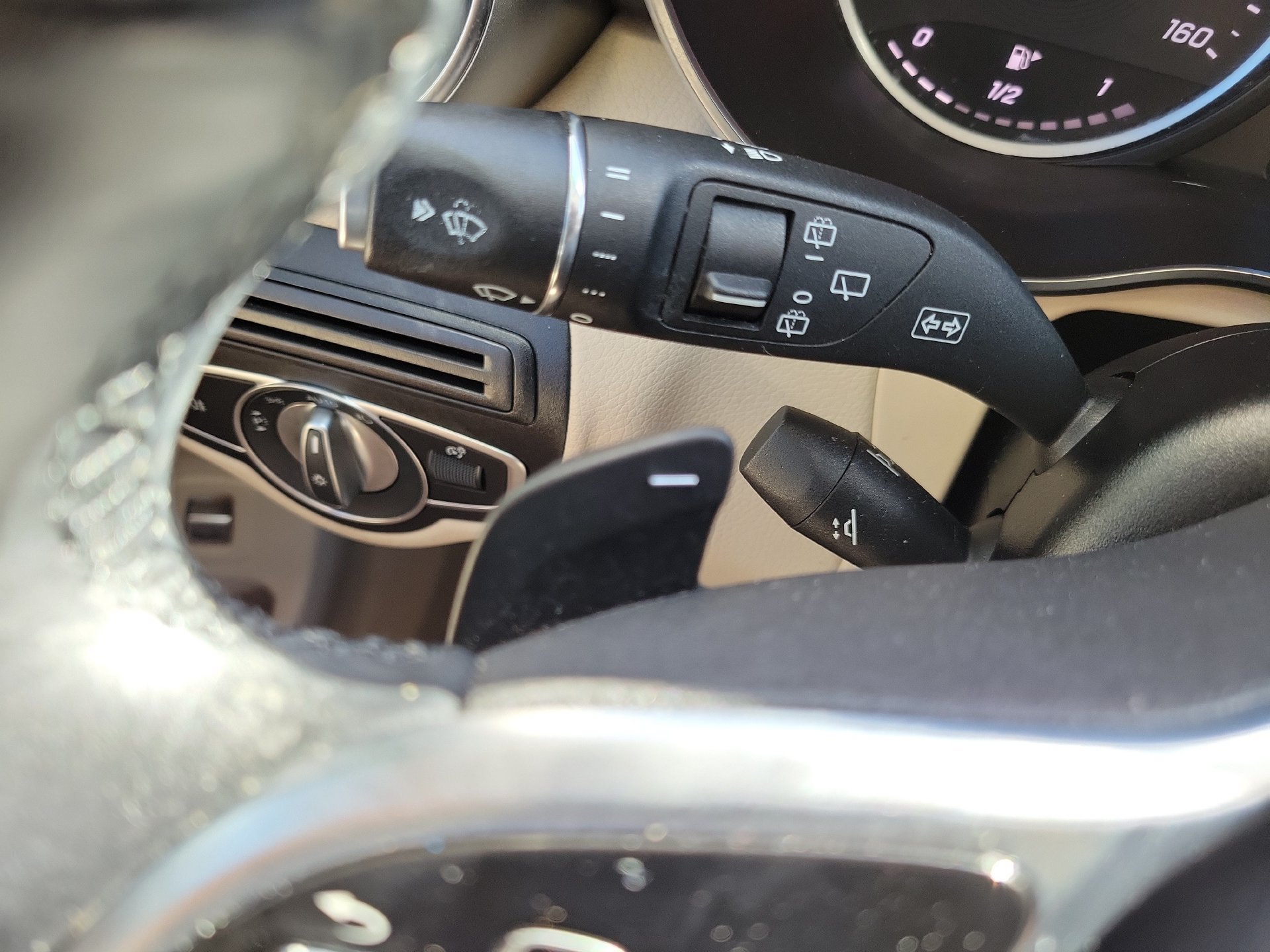 Used 2021 Mercedes-Benz GLC 300 w/ Premium Package image 41