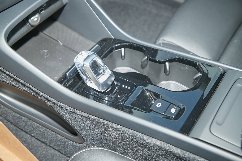 New 2025 Volvo XC40 B5 Plus w/ Climate Package image 14