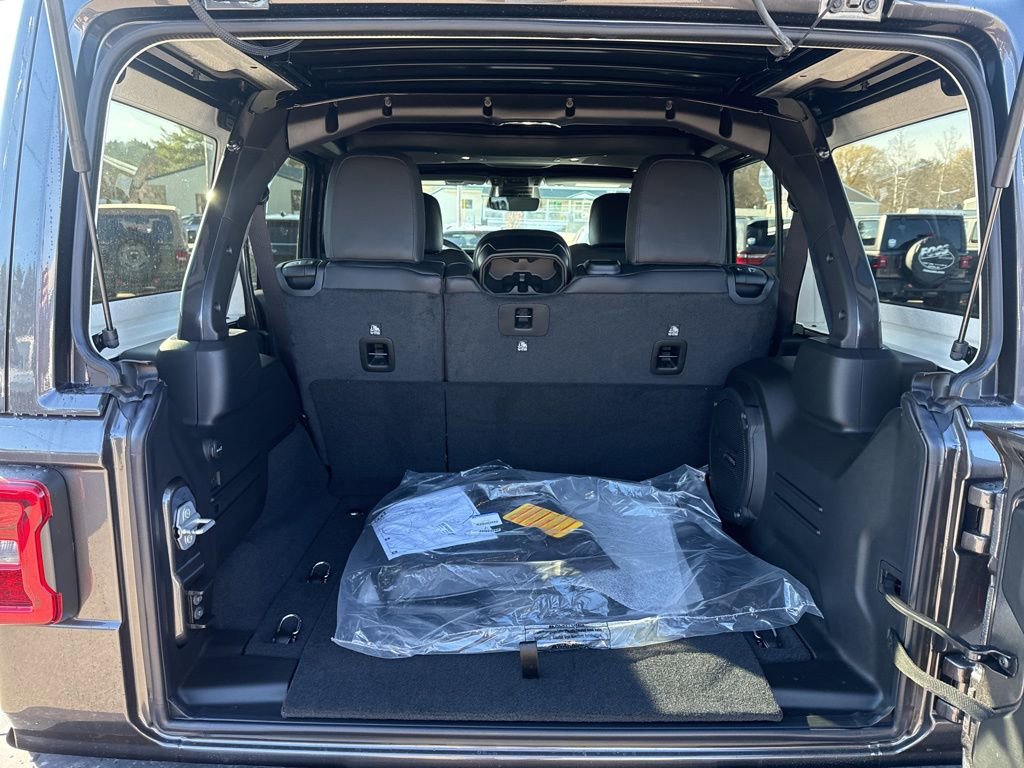 New 2026 Jeep Wrangler Sahara image 25