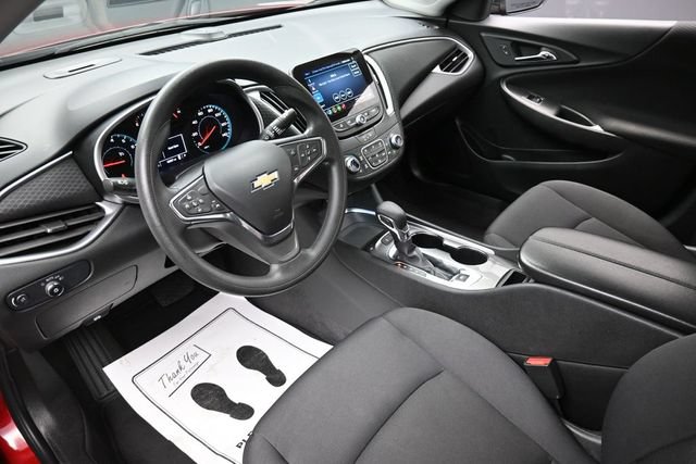 Used 2025 Chevrolet Malibu LT FWD image 19