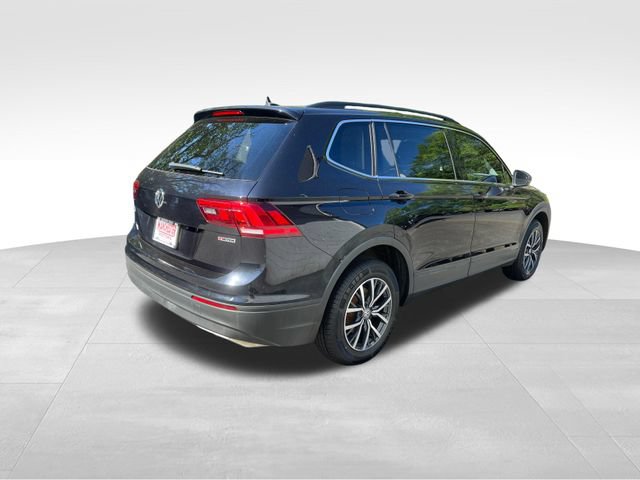 Used 2019 Volkswagen Tiguan SE w/ Panoramic Sunroof Package AWD/4WD image 7