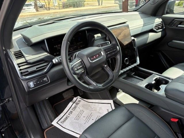 Used 2024 GMC Acadia AT4 w/ Luxury Package AWD/4WD image 10
