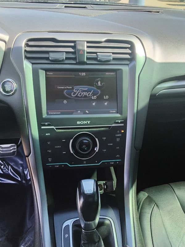 Used 2014 Ford Fusion Titanium image 12