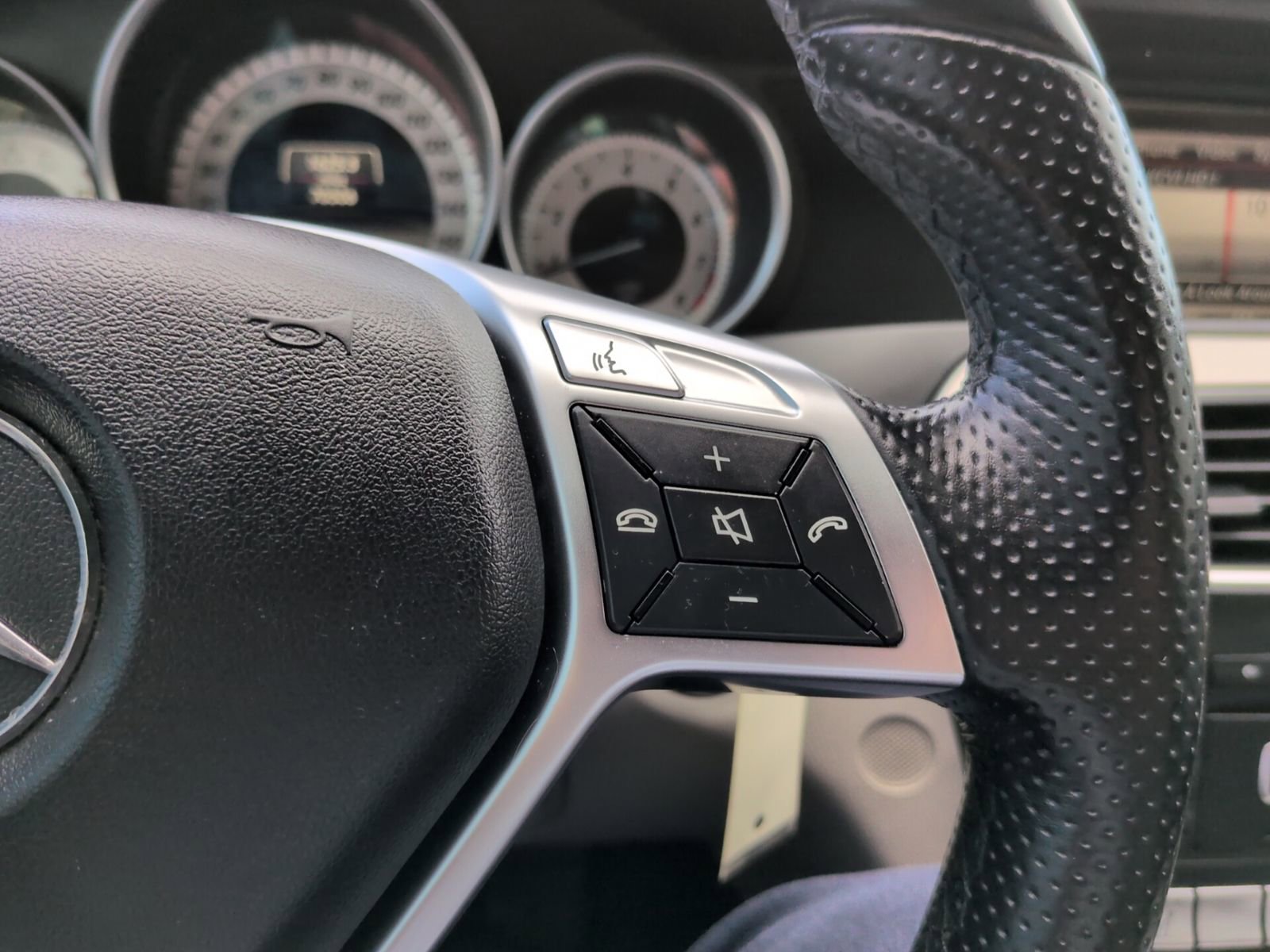 Used 2014 Mercedes-Benz C 250 Sedan image 20