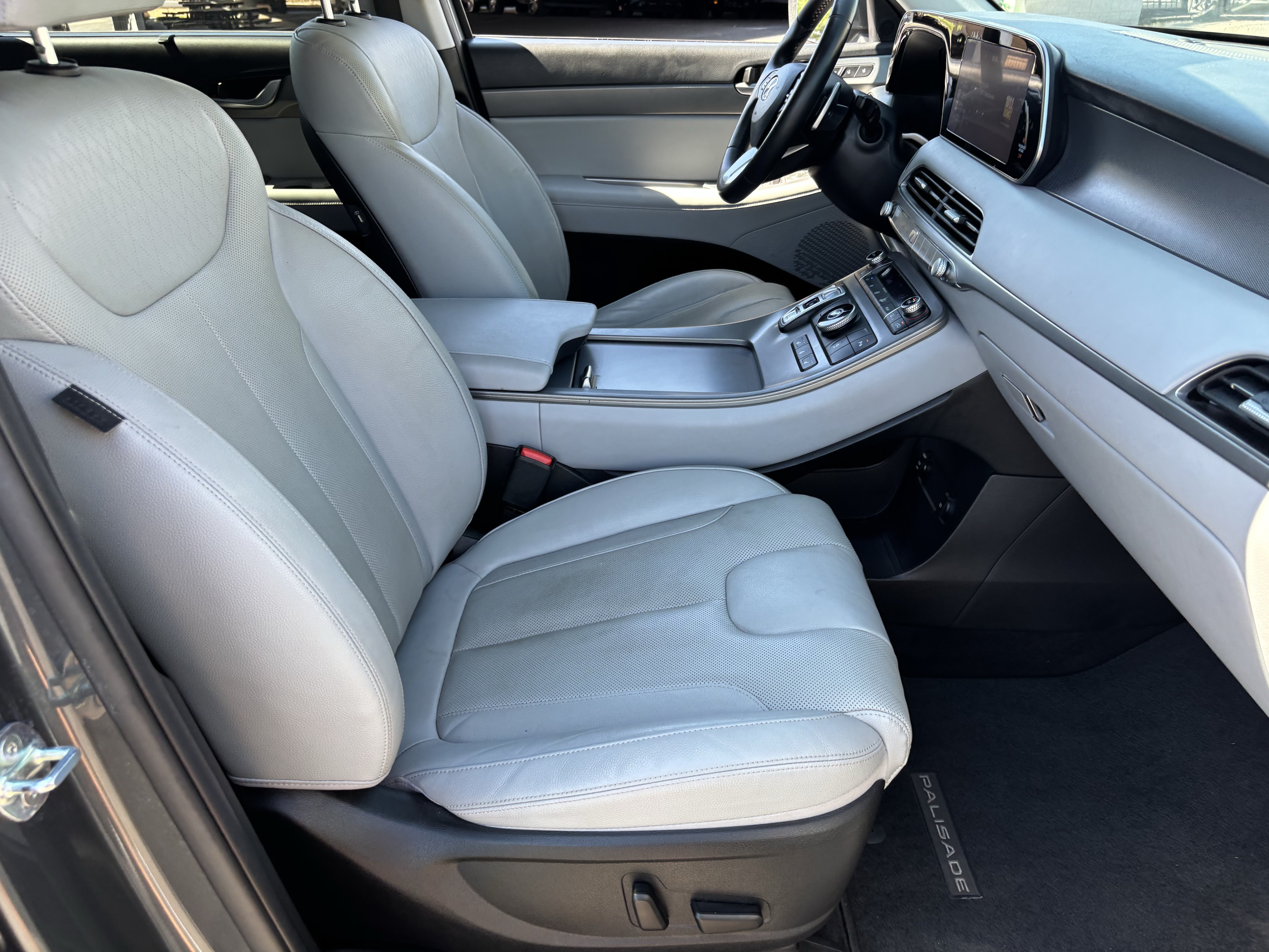 Used 2021 Hyundai Palisade SEL FWD image 9
