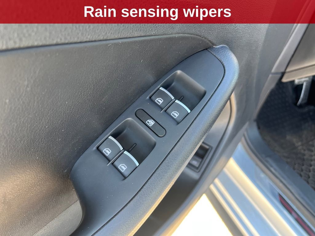 Used 2015 Volkswagen Jetta GLI SE image 14