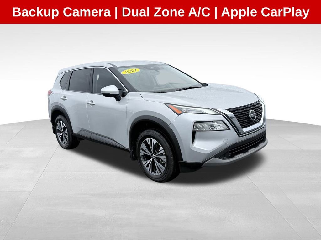 Used 2021 Nissan Rogue SV image 1