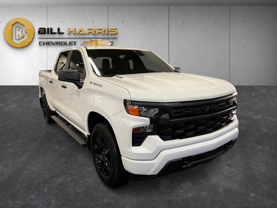 Used 2026 Chevrolet Silverado 1500 Custom AWD/4WD image 9