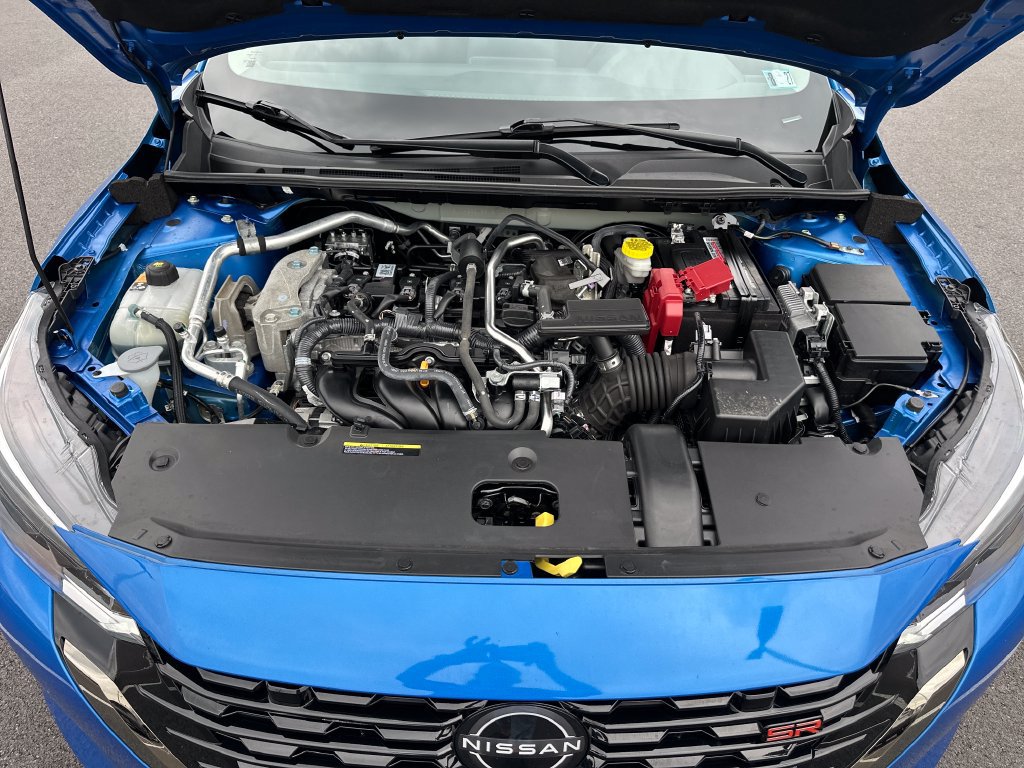 Used 2025 Nissan Sentra SR FWD image 11