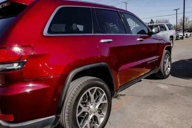 Used 2021 Jeep Grand Cherokee Limited w/ Luxury Group II AWD/4WD image 10