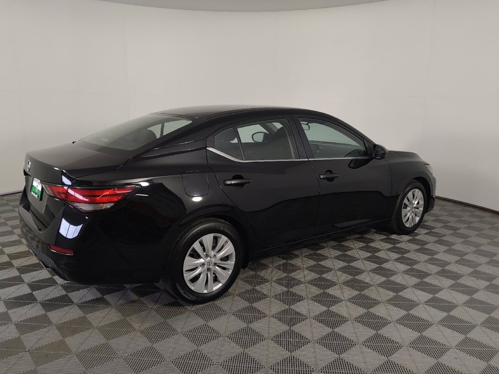 Used 2025 Nissan Sentra S FWD image 10