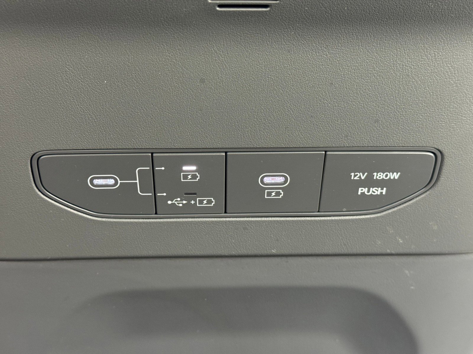 Used 2024 Kia EV9 GT-Line image 33