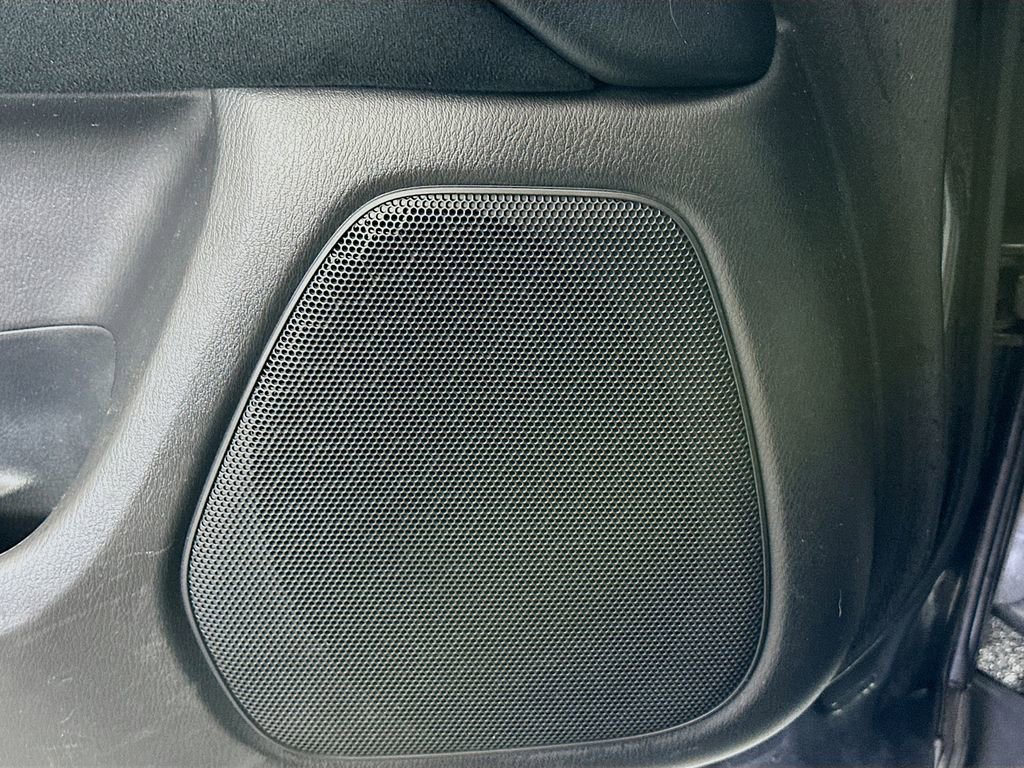 Used 2015 Nissan Pathfinder S image 17