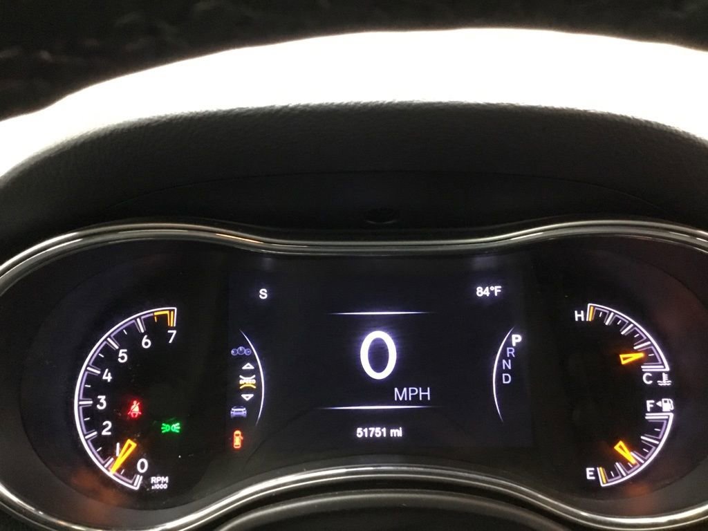 Used 2022 Jeep Grand Cherokee Laredo X image 35