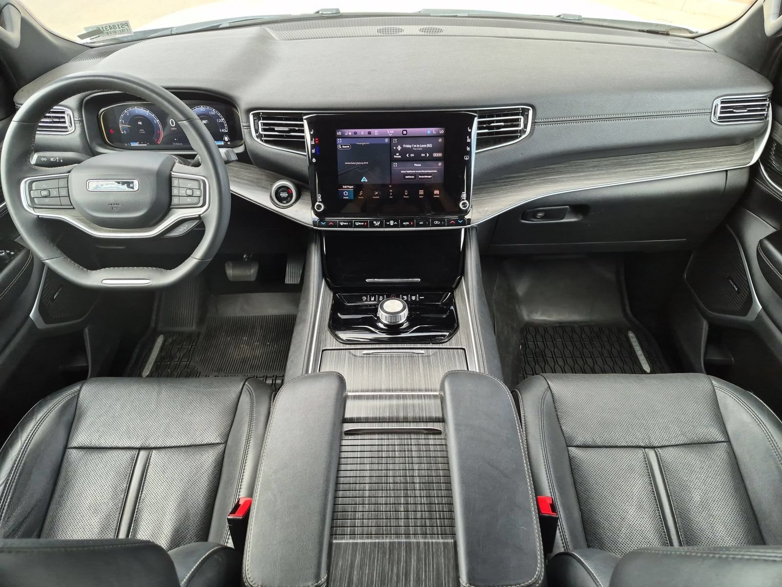 Used 2024 Jeep Wagoneer L Series II w/ Flexible Seating Group RWD image 24