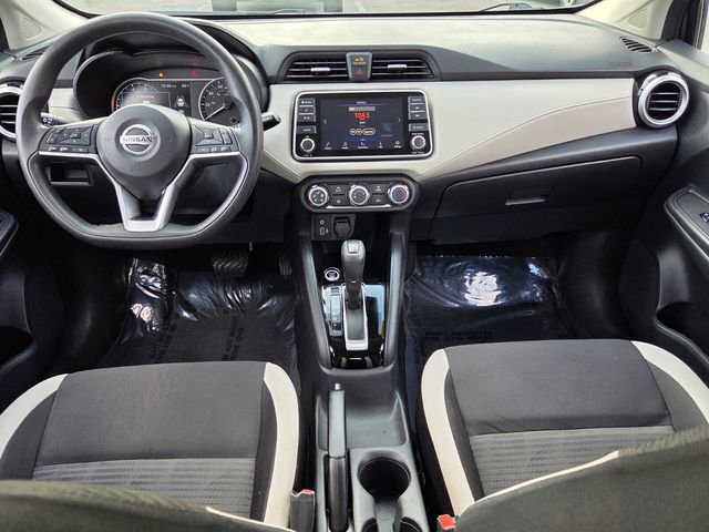 Used 2022 Nissan Versa SV image 12