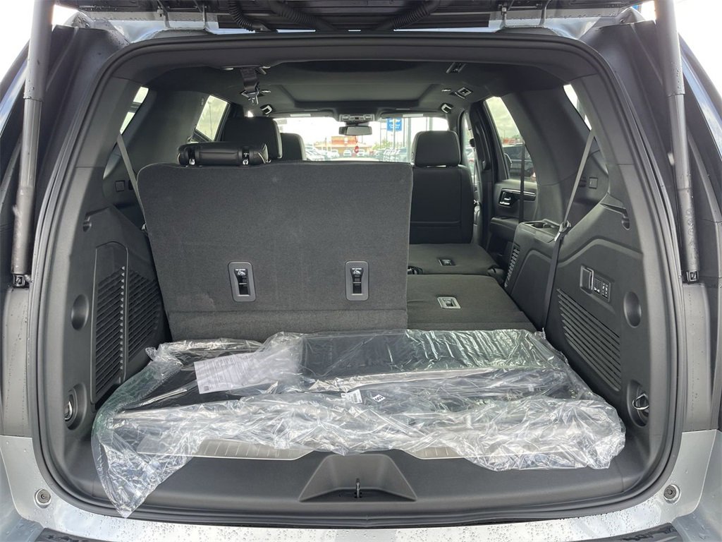 New 2025 Chevrolet Tahoe Premier w/ Sun And Tow Package image 25