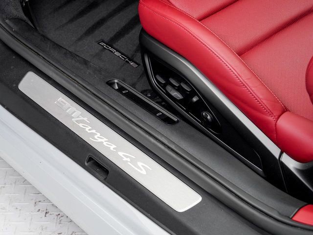 Certified 2024 Porsche 911 Targa 4S image 12