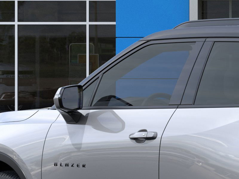 New 2026 Chevrolet Blazer LT image 13