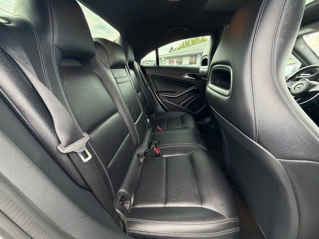 Used 2017 Mercedes-Benz CLA 250 4MATIC image 19