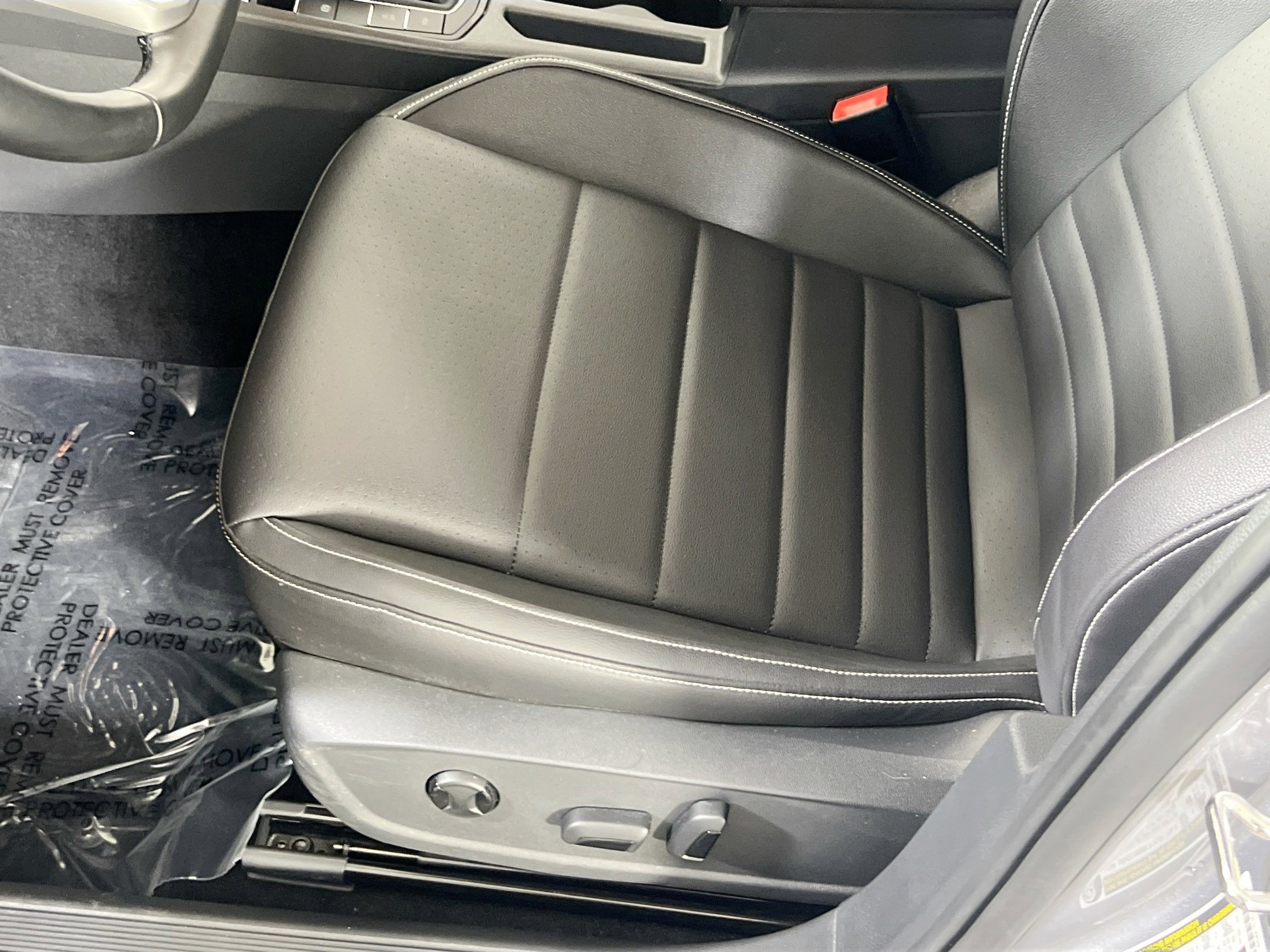 Used 2023 Volkswagen Jetta SE FWD image 18